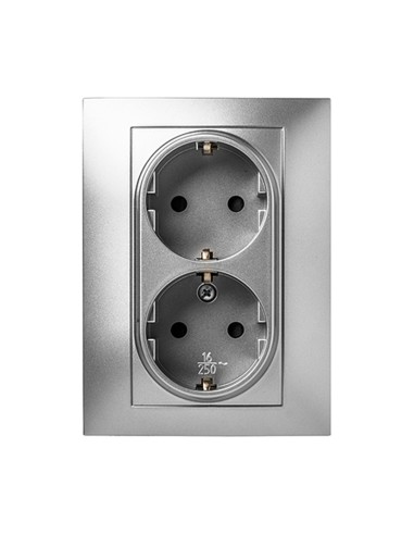 TOMA CORR.DOBLE HABITAT15 16A-250V ALU.